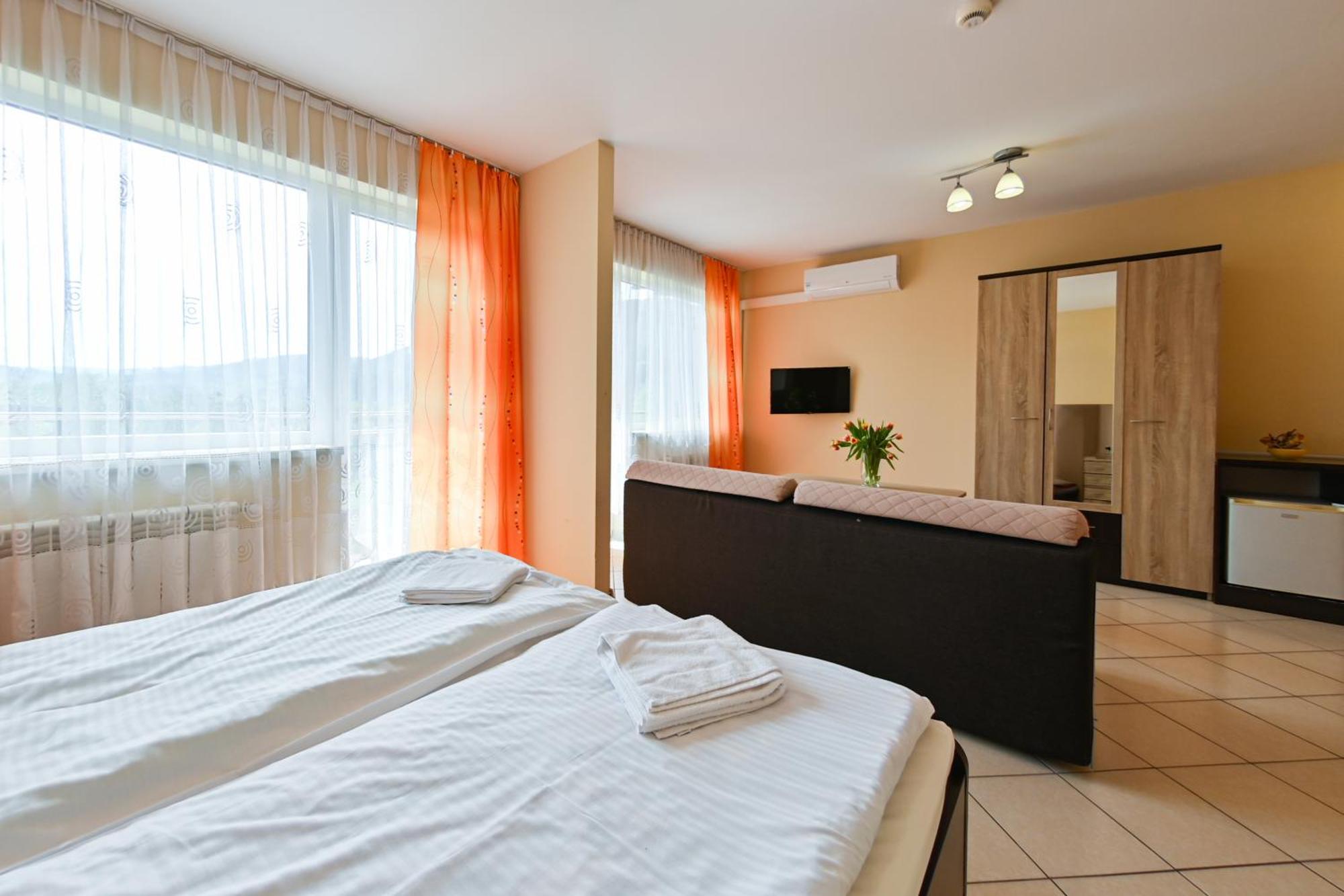 Dom Wczasowy Globus Ustron Exterior foto